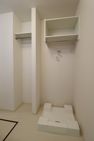 ゴールドウイング B棟