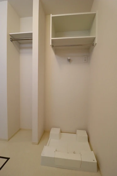 ゴールドウイング B棟