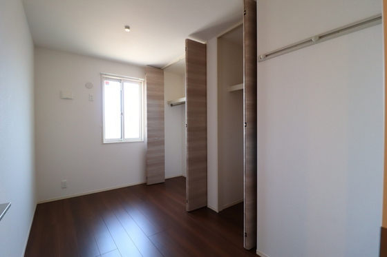 ゴールドウイング B棟