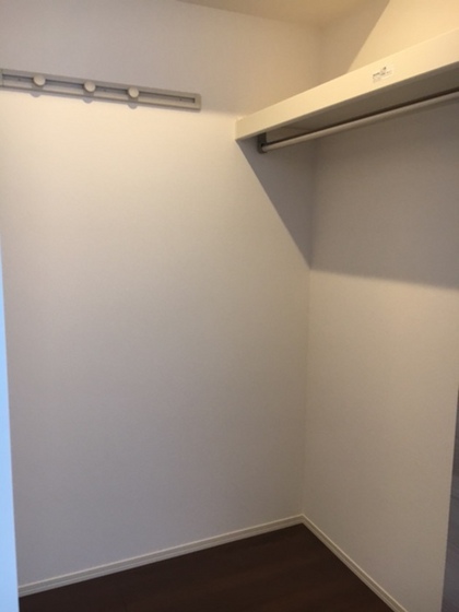 ゴールドウイング B棟