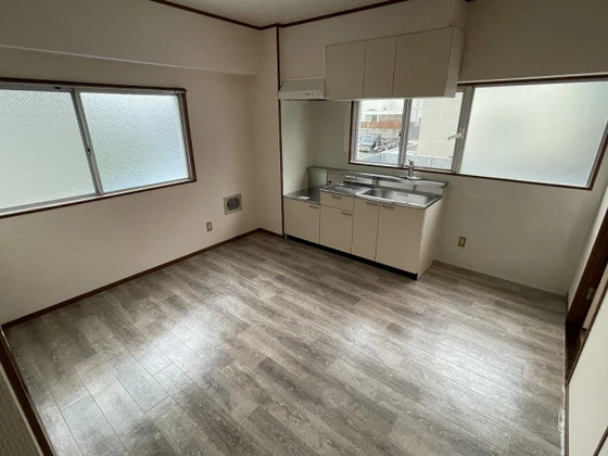 ランドスルー戸坂