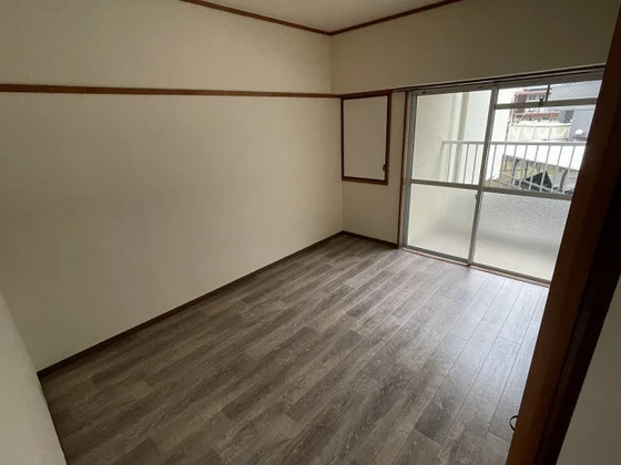 ランドスルー戸坂