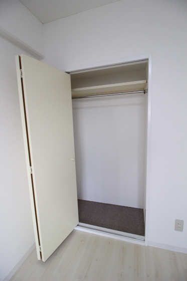 コニファープラザ新福