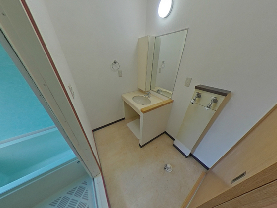 緑井3丁目メゾネット