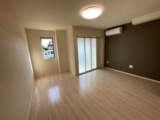 ララ・スクエア