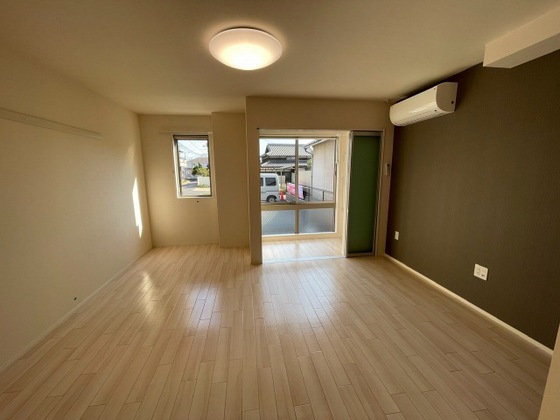 ララ・スクエア