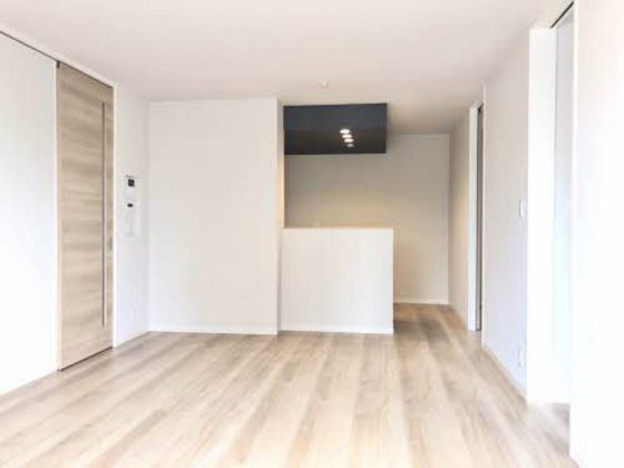 シャーメゾン東川原