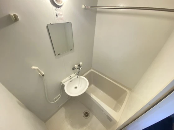 レオパレスあさひ