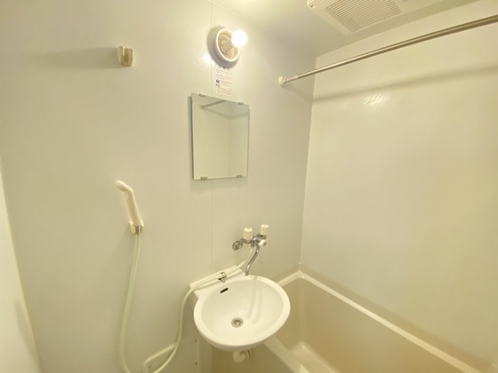 レオパレスあさひ