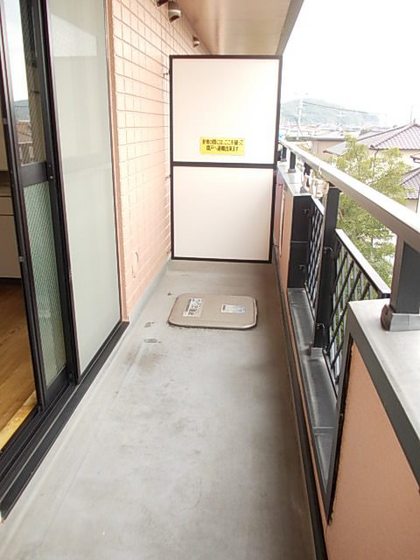 シャルマン竜之口B