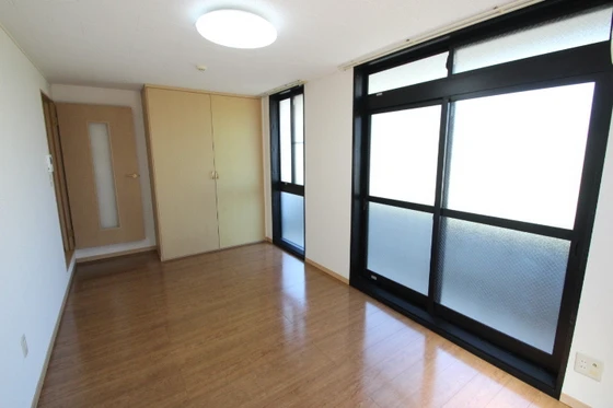 フローラ都紀α