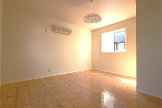 タウンハウスKB