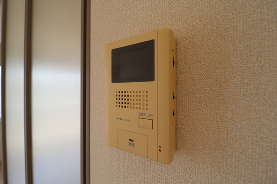 ルミエール D棟