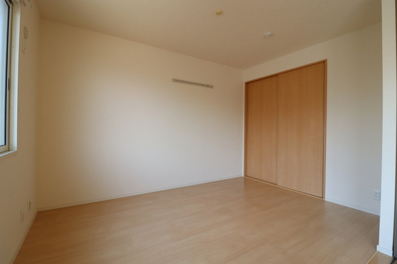 ルミエール D棟