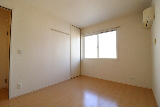 ルミエール D棟