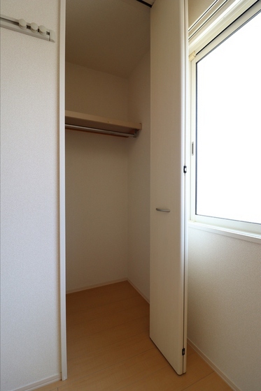 ルミエール D棟