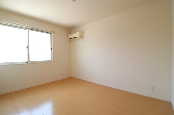 ルミエール D棟