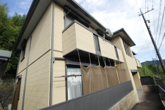 メゾンクローバ