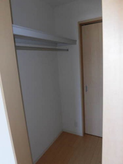 シャーメゾン湊 十壱番館