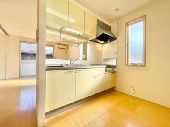 シャーメゾン湊 十壱番館