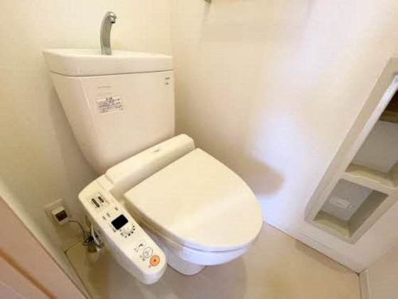 シャーメゾン湊 十壱番館