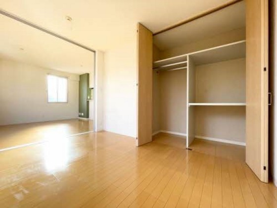 シャーメゾン湊 十壱番館