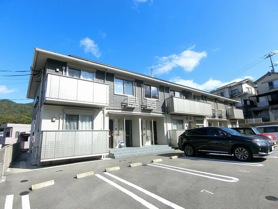 花水木ハイツ B