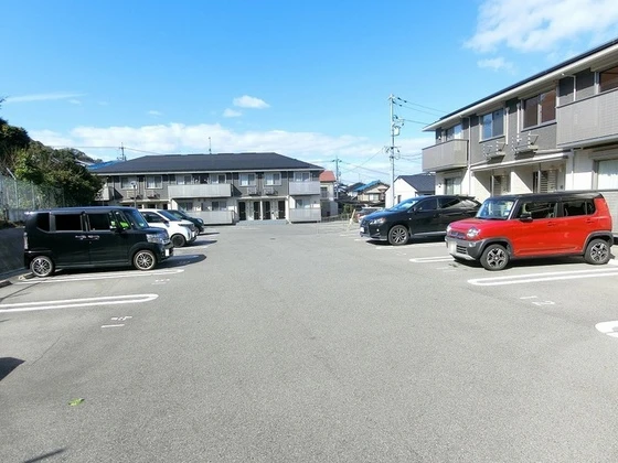 花水木ハイツ B