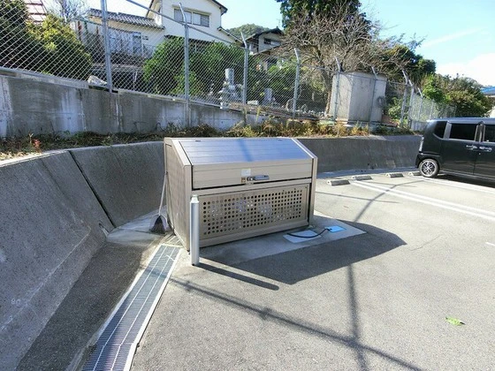 花水木ハイツ B