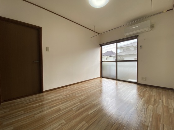 板藤己斐上貸家