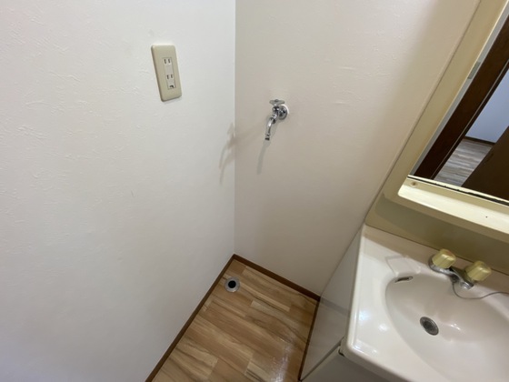 板藤己斐上貸家