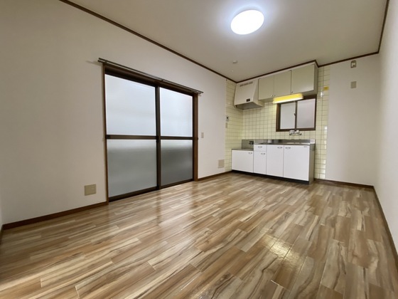 板藤己斐上貸家