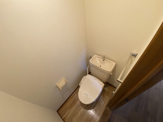 板藤己斐上貸家