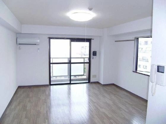 ロイヤルレピュート東島田