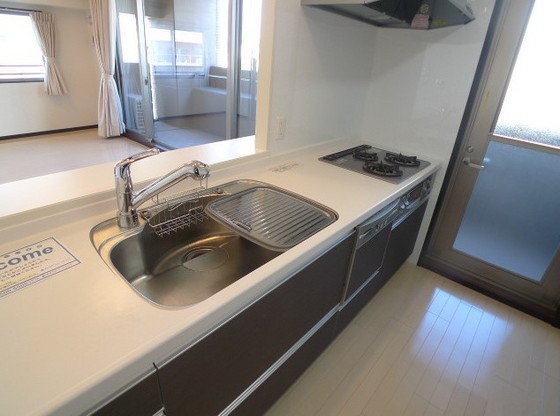 アルファステイツ桃太郎大通り