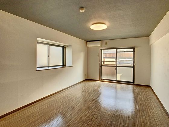 サンガーデン青江II