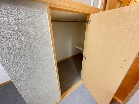 レオパレスヒルサイドフラット