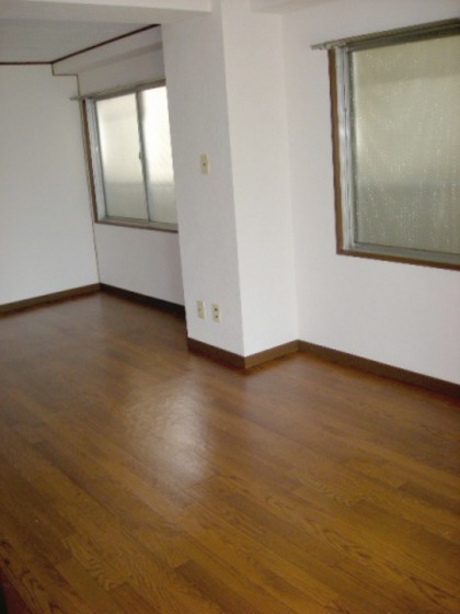 内山下コータース