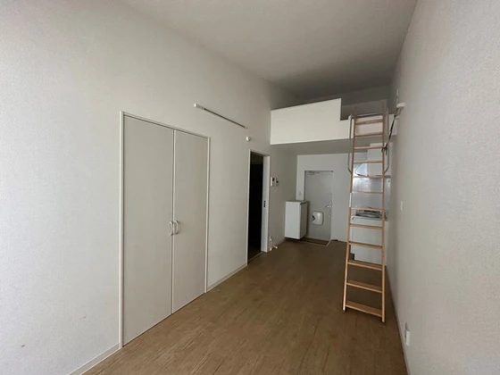 尾長東アパートD棟