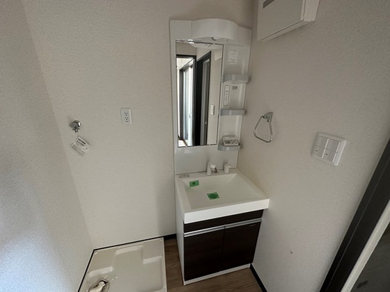 尾長東アパートD棟