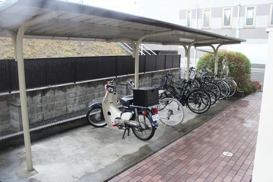 レオパレス和T&R