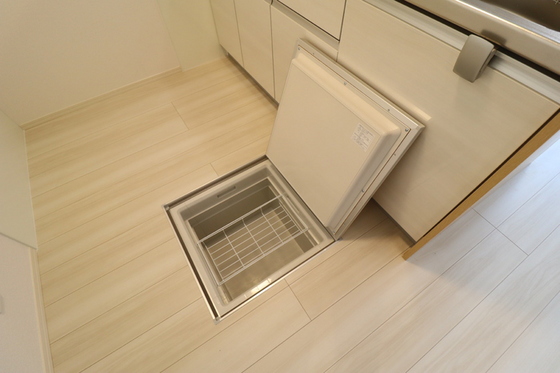 フリージア B棟