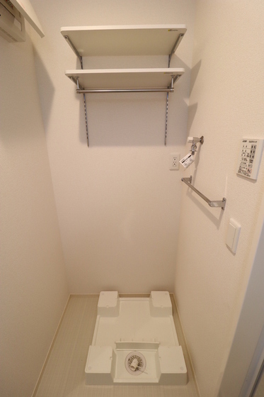 フリージア B棟