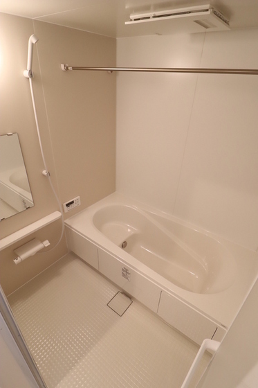 フリージア B棟