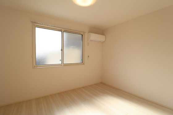 フリージア B棟