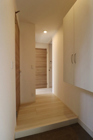 フリージア B棟