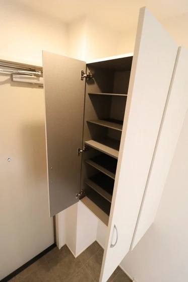 フリージア B棟