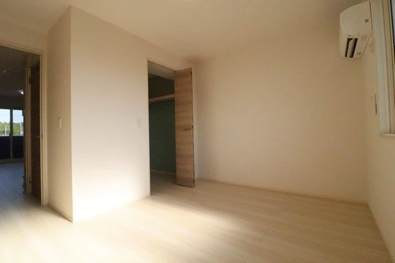 フリージア B棟