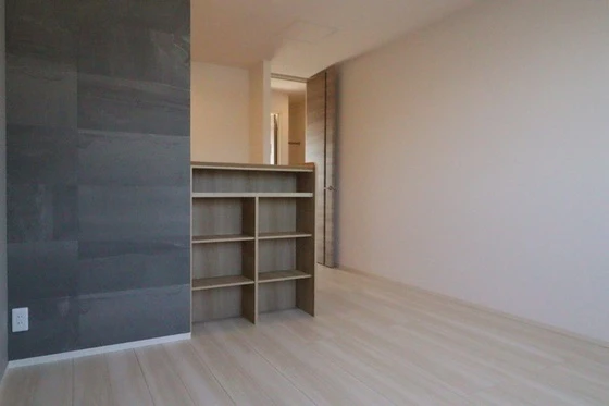 フリージア B棟