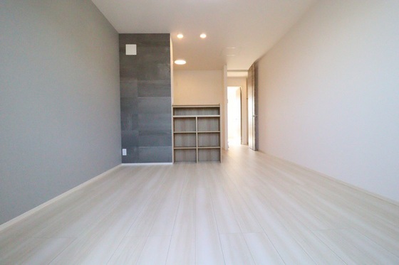 フリージア B棟